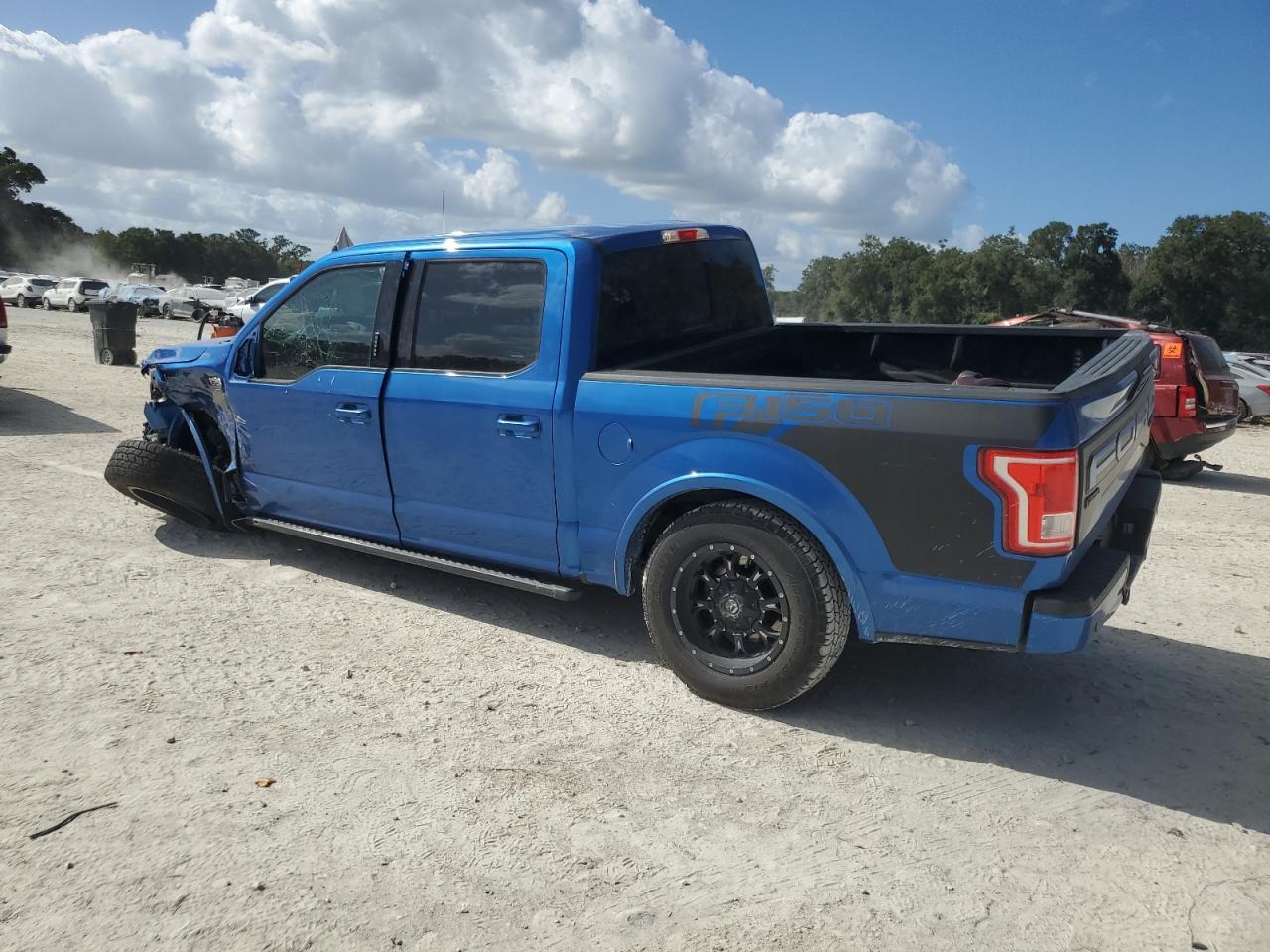 2016 Ford F150 Supercrew - Фото 2