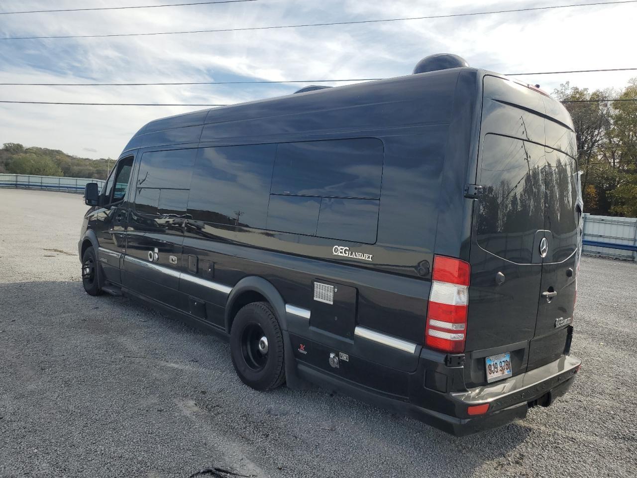 2014 Mercedes-Benz Sprinter 3500 - Фото 2