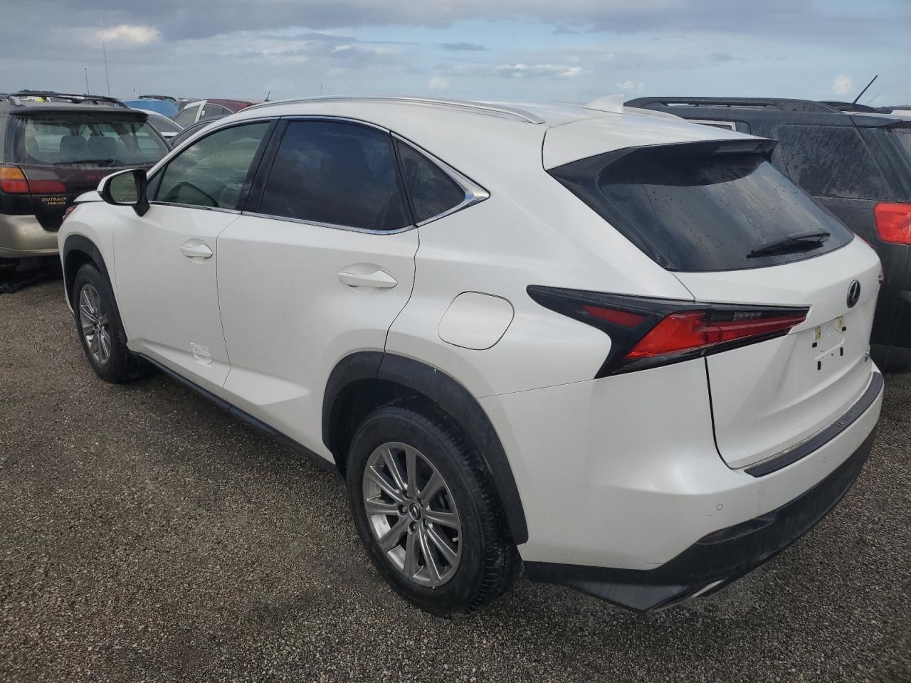2020 Lexus Nx 300 - Фото 2