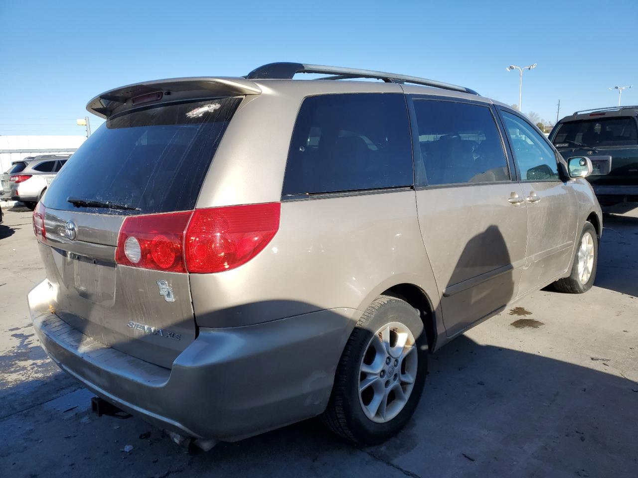 2006 Toyota Sienna Xle - Фото 3