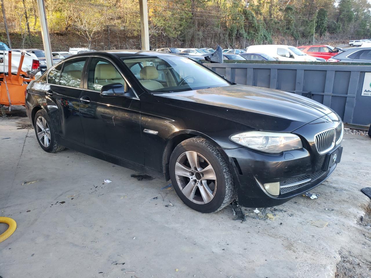 2011 BMW 528 I - Image 4