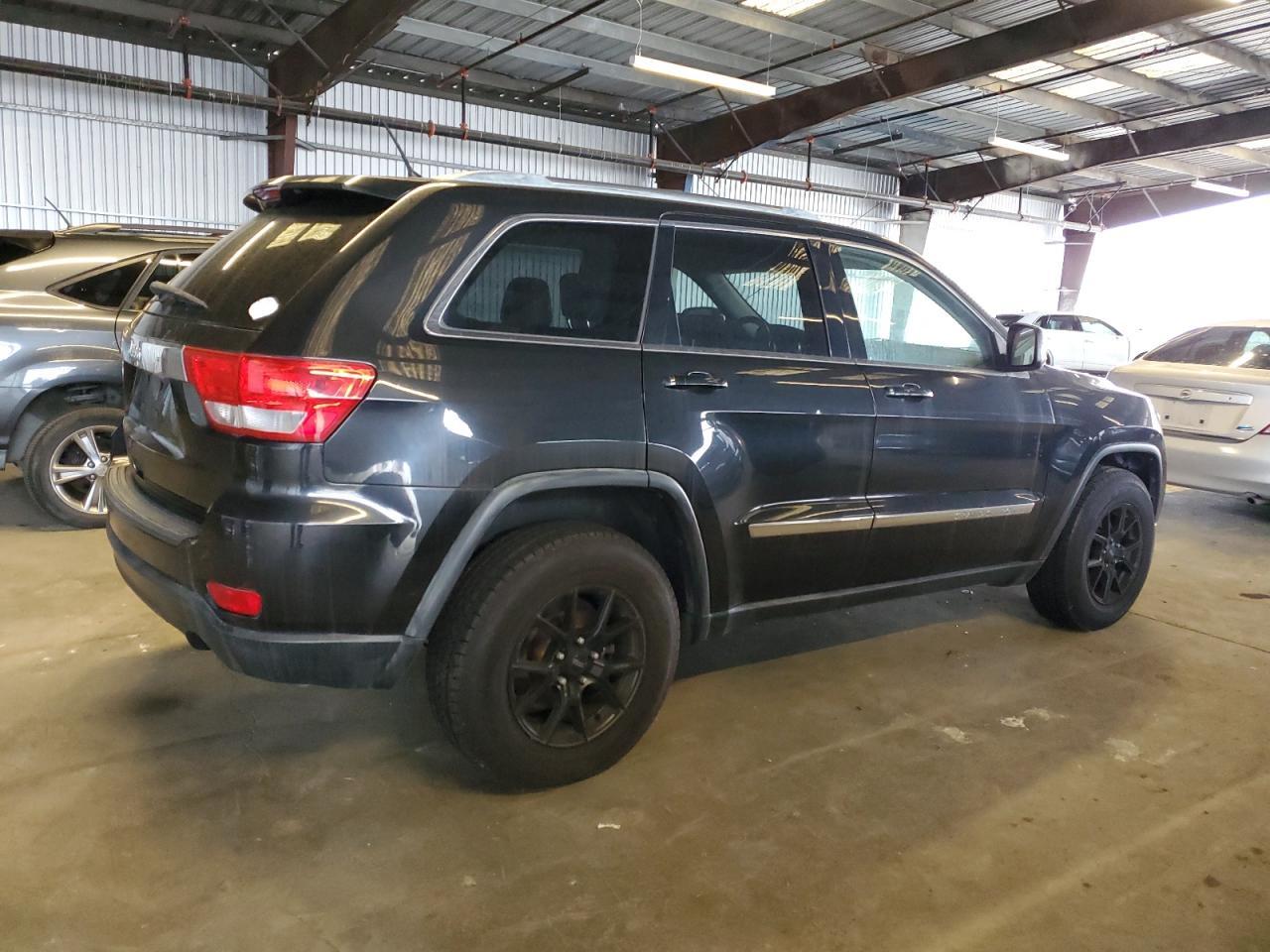 2011 Jeep Grand Cherokee Laredo - Фото 3