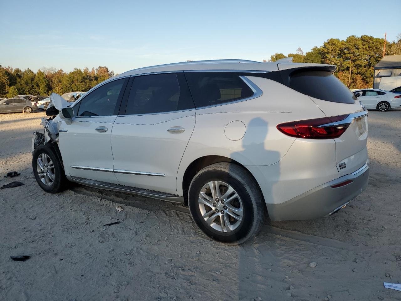 2019 Buick Enclave Essence - Фото 2