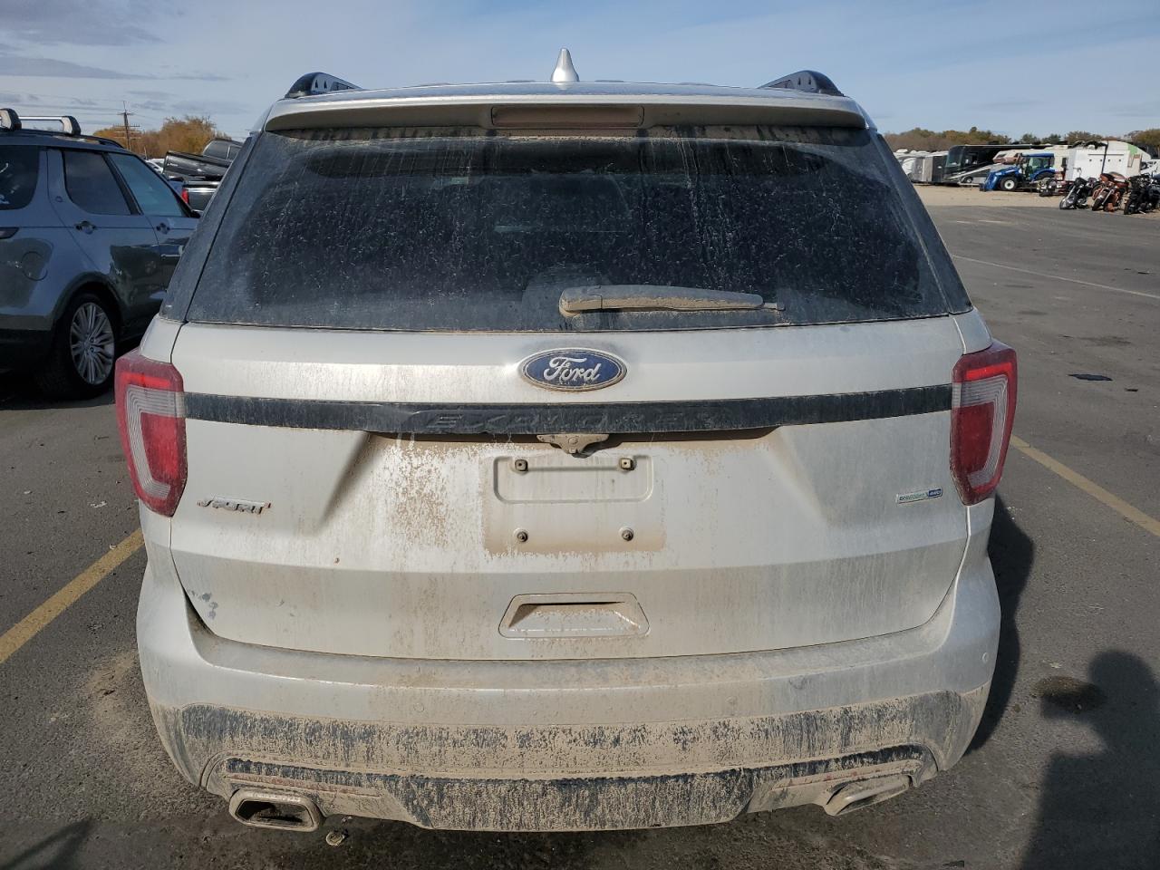 2017 Ford Explorer Sport - Image 6