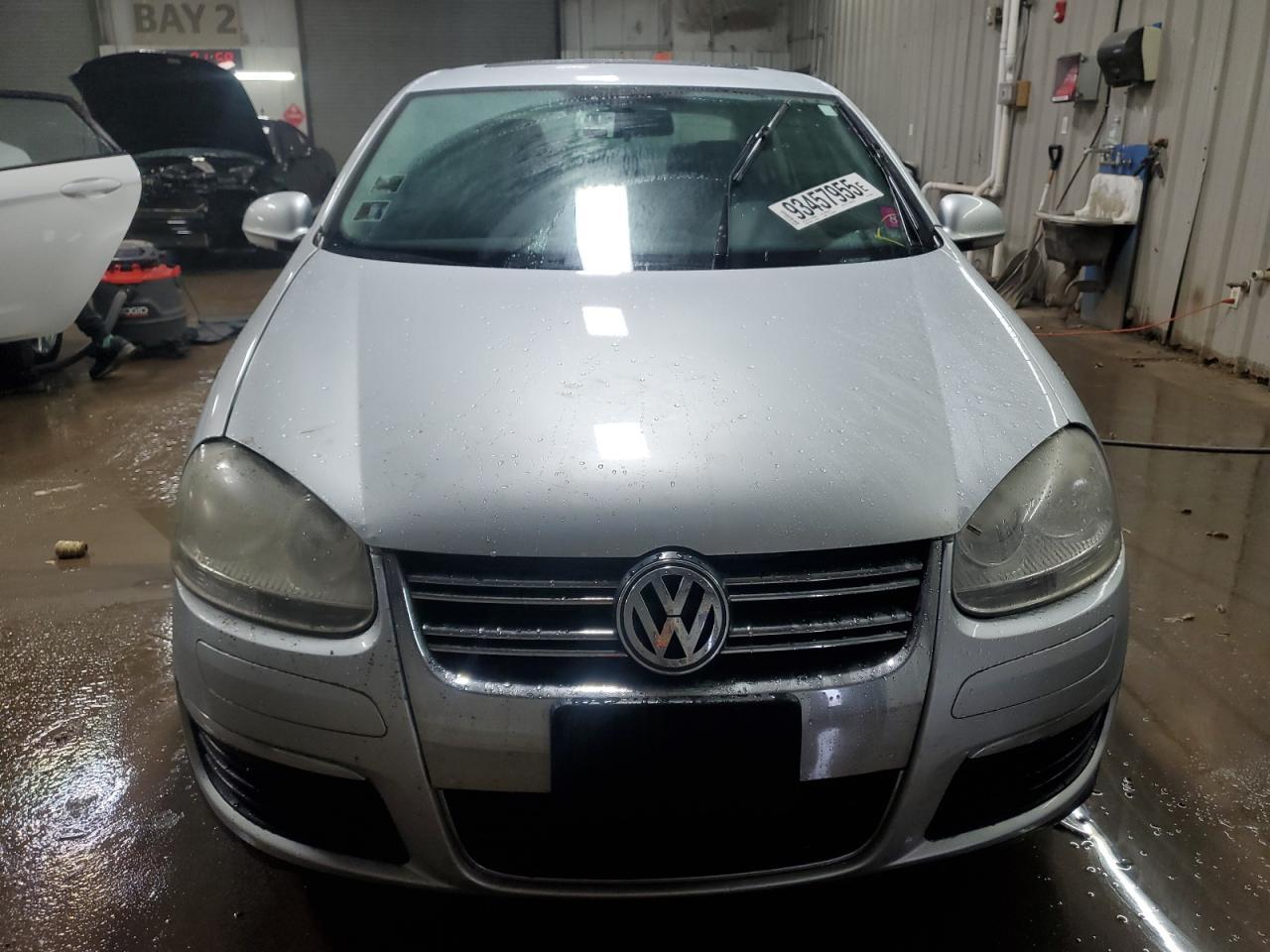 2009 Volkswagen Jetta Se - Фото 5