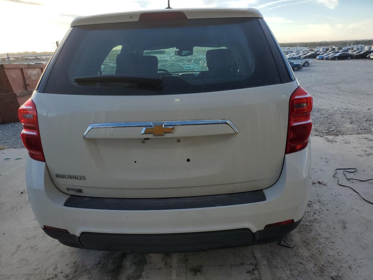 2017 Chevrolet Equinox Ls - Фото 6