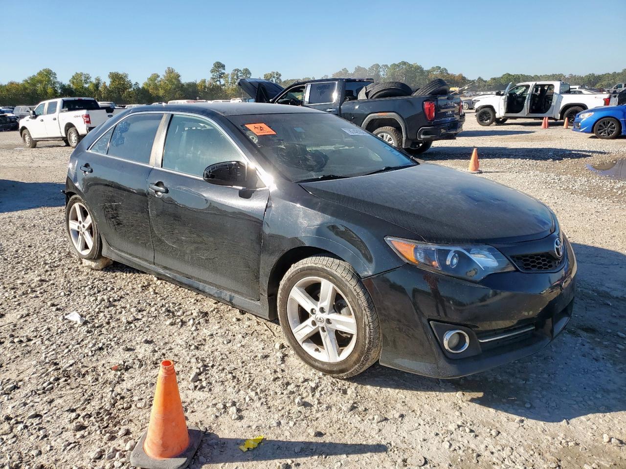 2014 Toyota Camry Se - Фото 4
