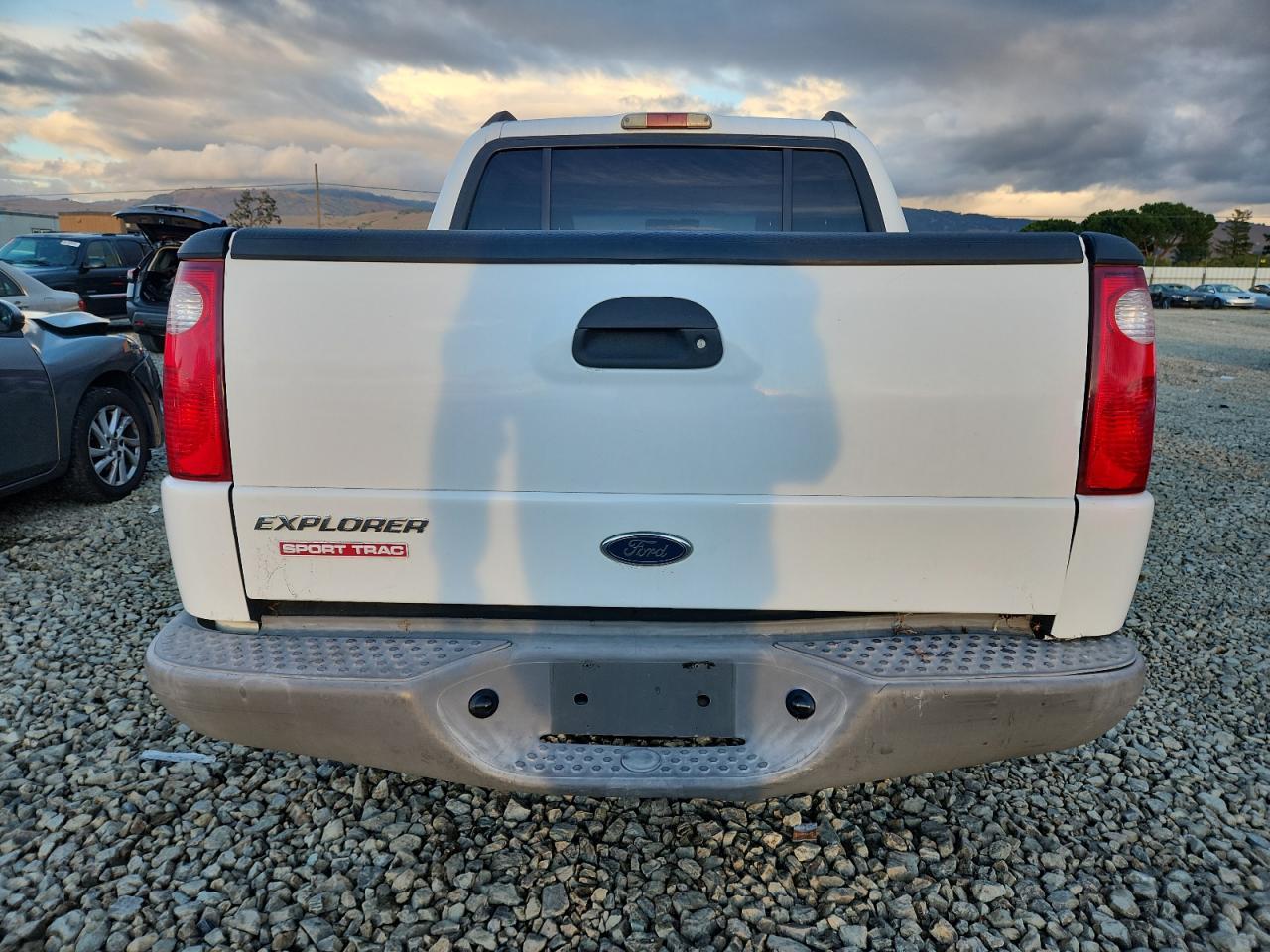 2001 Ford Explorer Sport Trac - Image 6