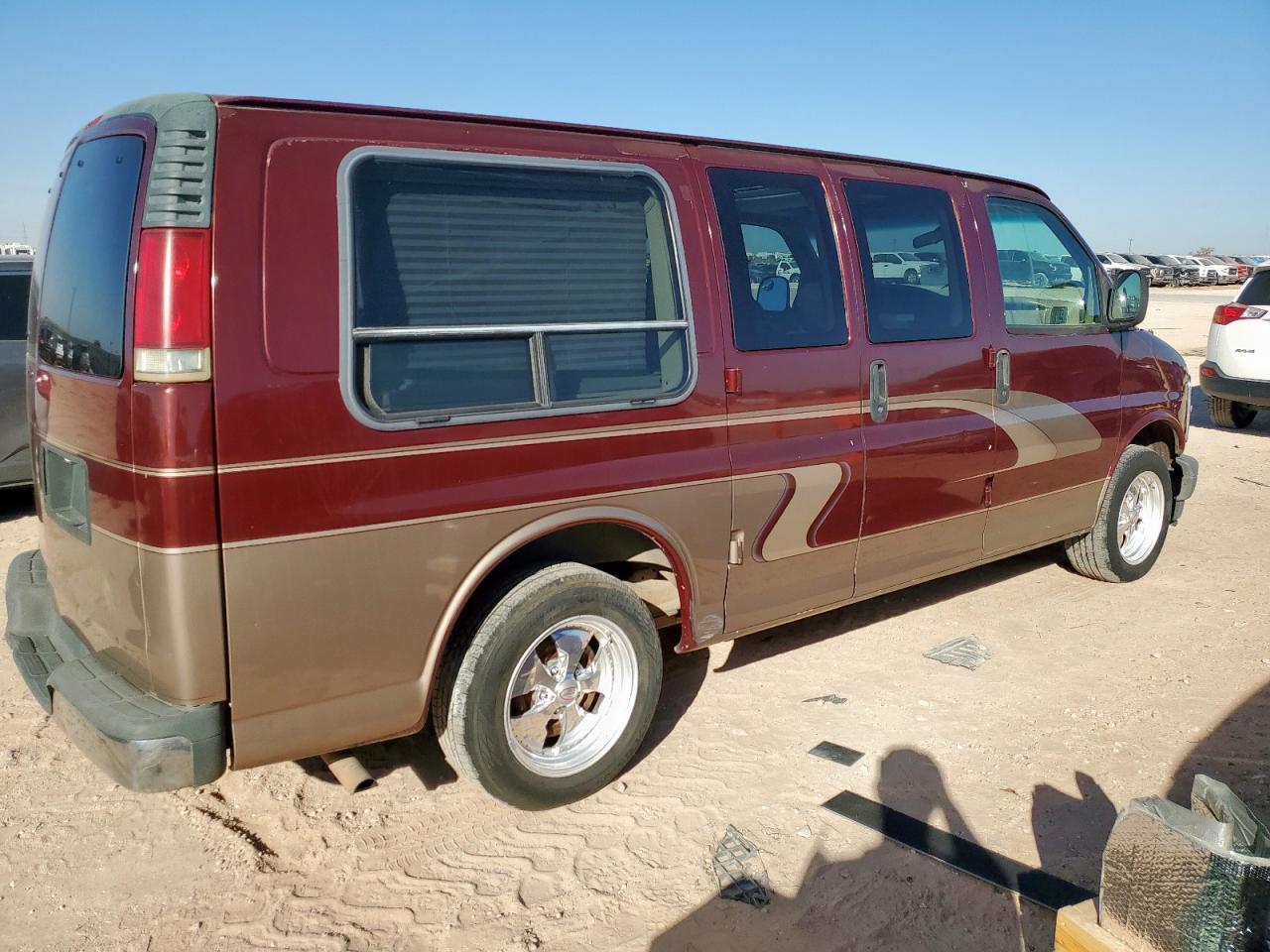 1997 Chevrolet Express G1500 - Фото 3