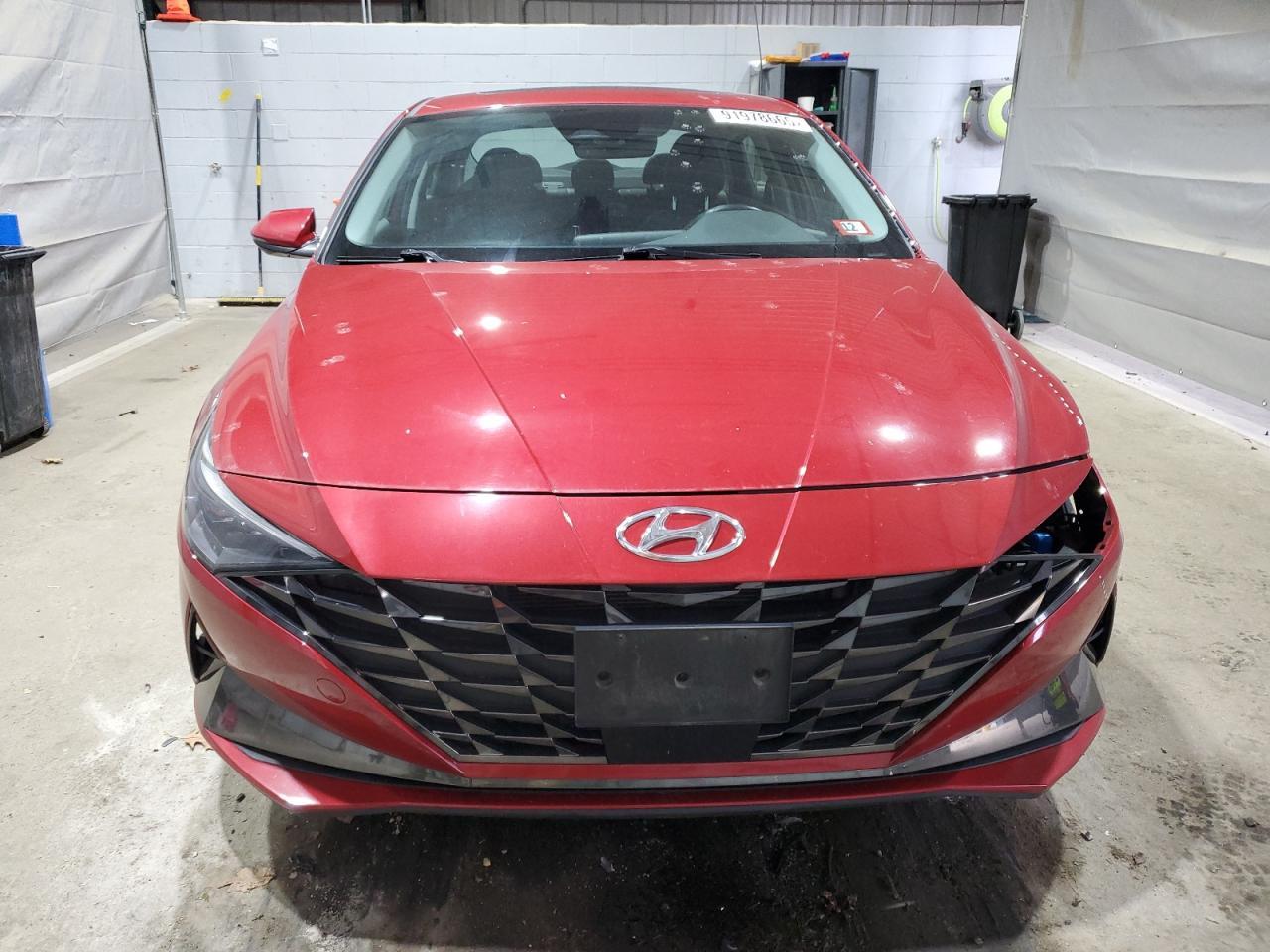 2023 Hyundai Elantra Limited - Фото 5