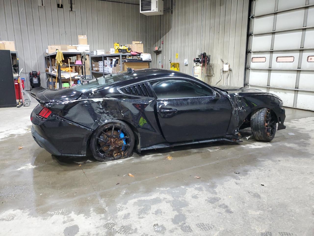 2024 Ford Mustang Gt - Image 3