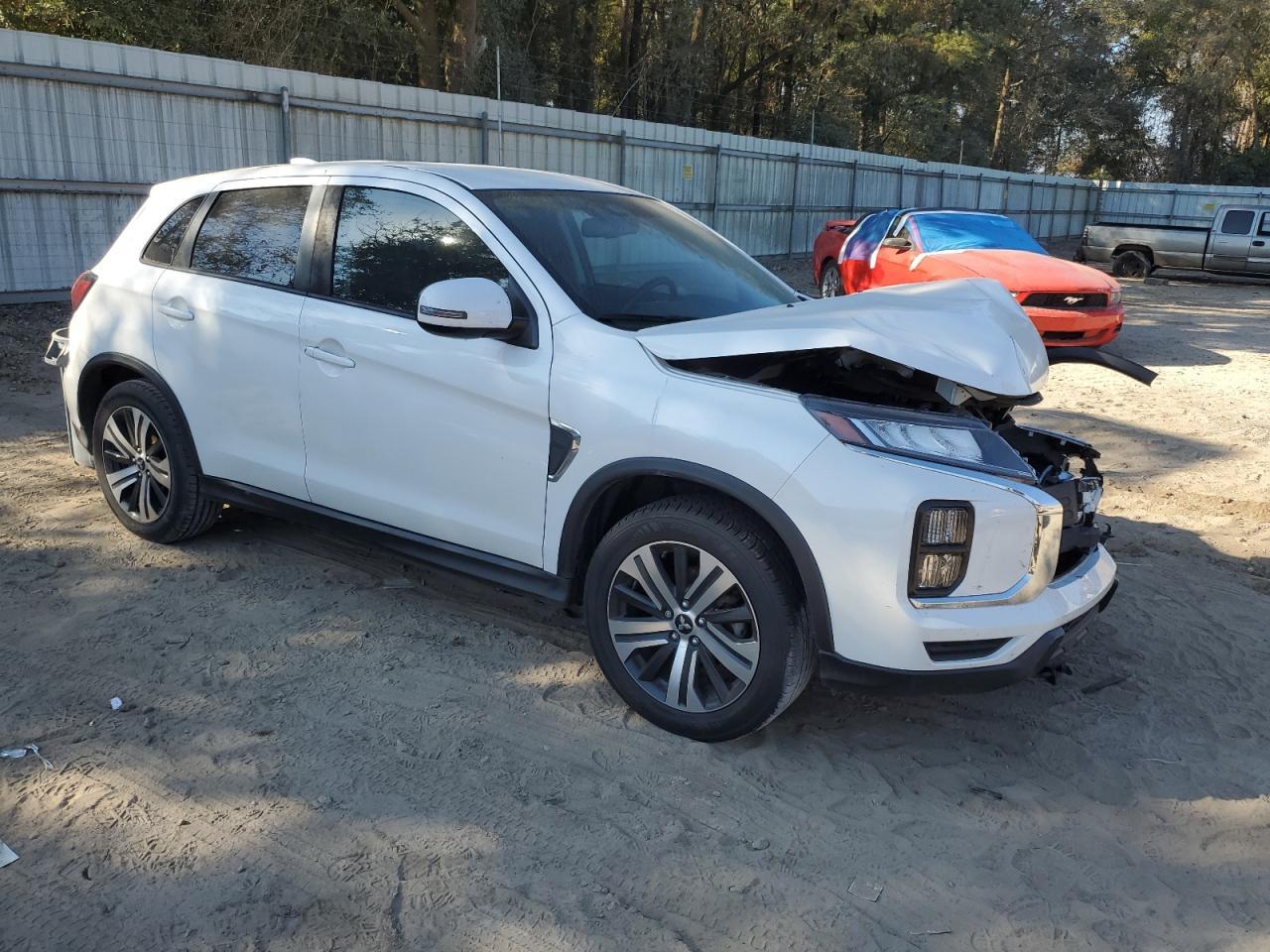 2020 Mitsubishi Outlander Sport Es - Фото 4