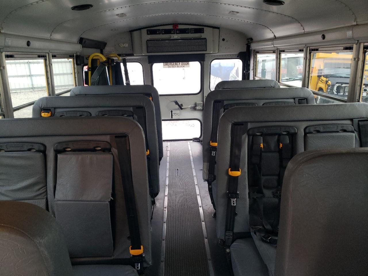 2012 Chevrolet Express School Bus - Image 6