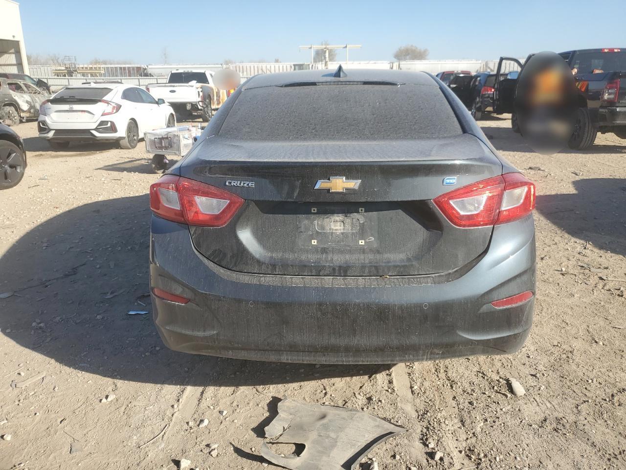 2018 Chevrolet Cruze Lt - Image 6