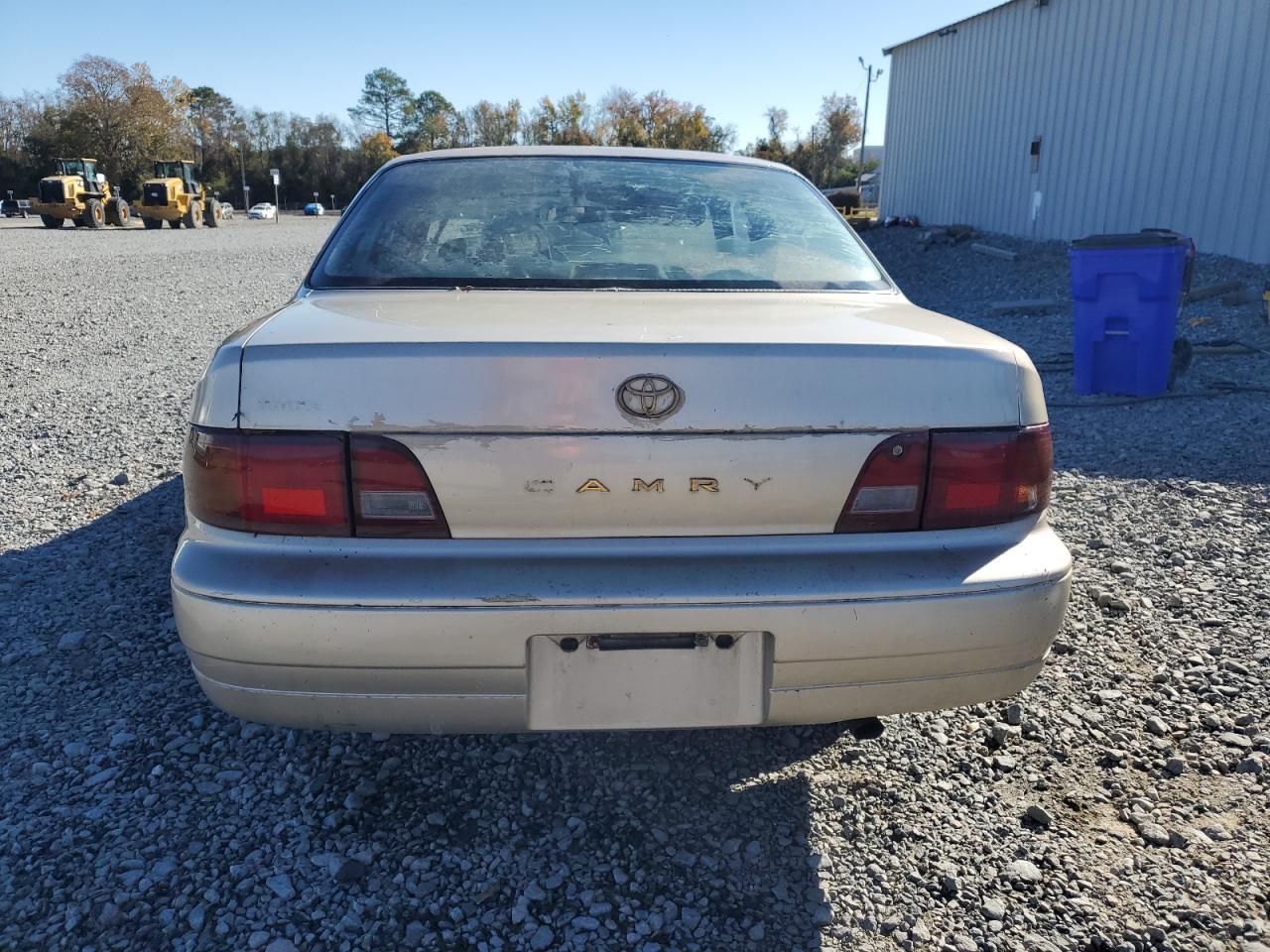 1996 Toyota Camry Dx - Image 6