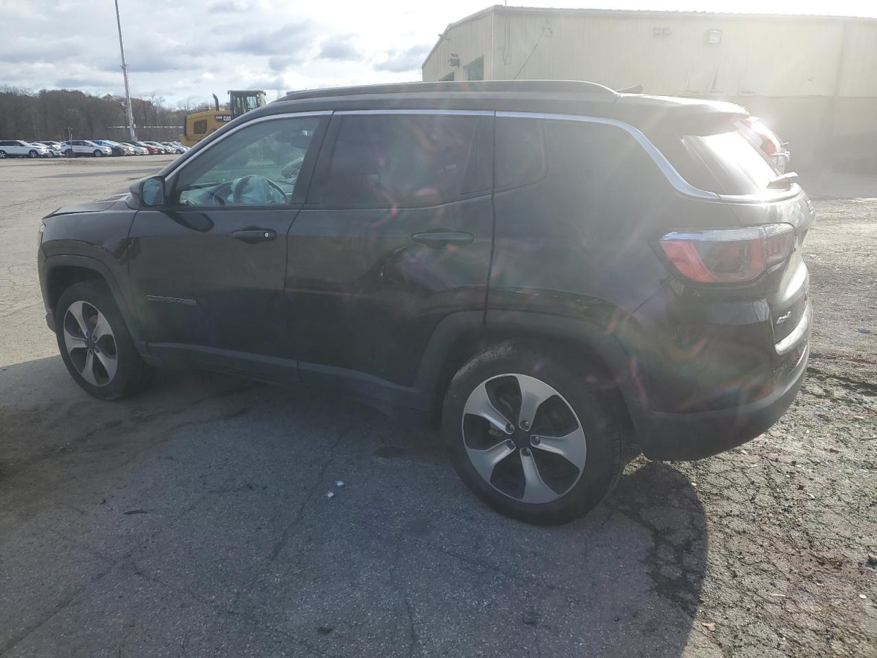 2018 Jeep Compass Latitude - Фото 2