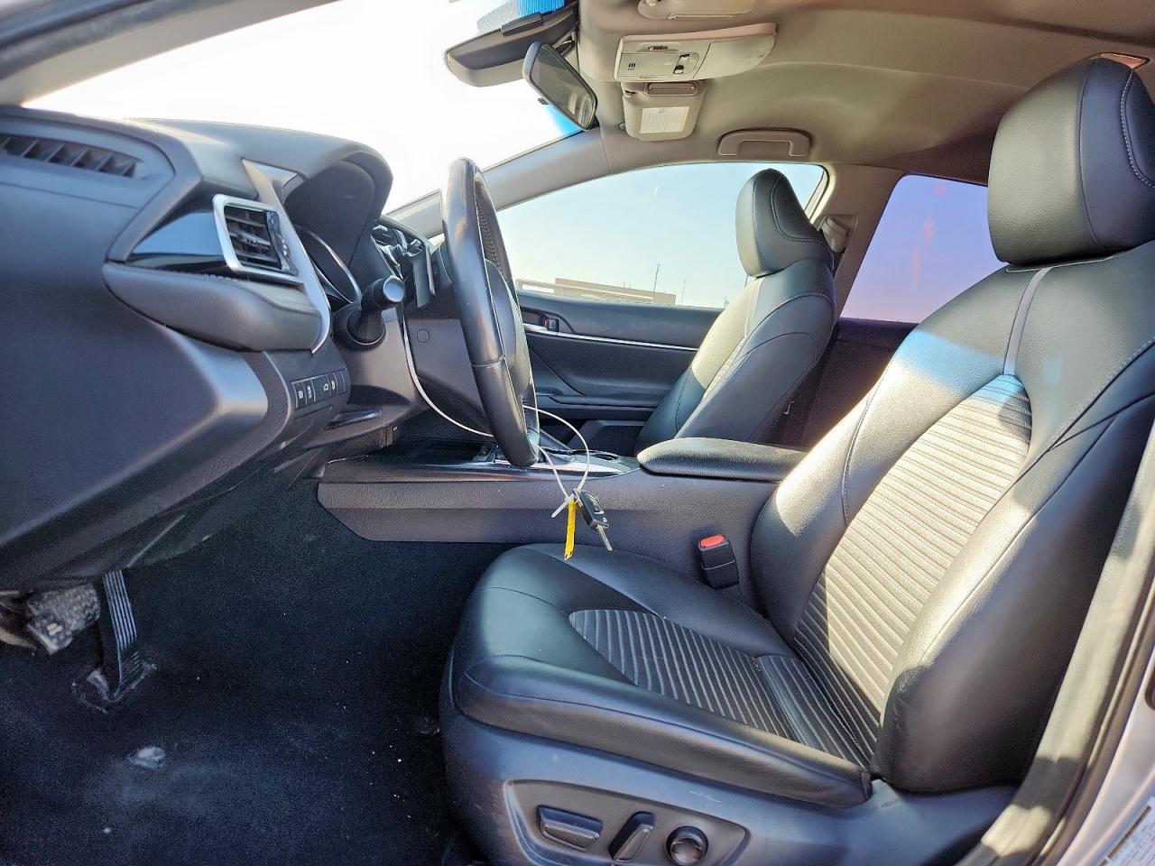 2018 Toyota Camry L - Фото 7