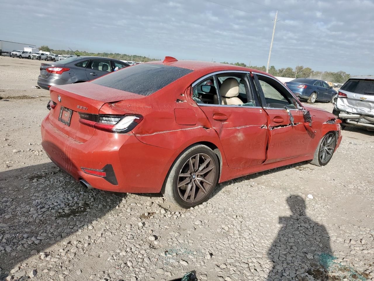 2021 BMW 330I - Фото 3