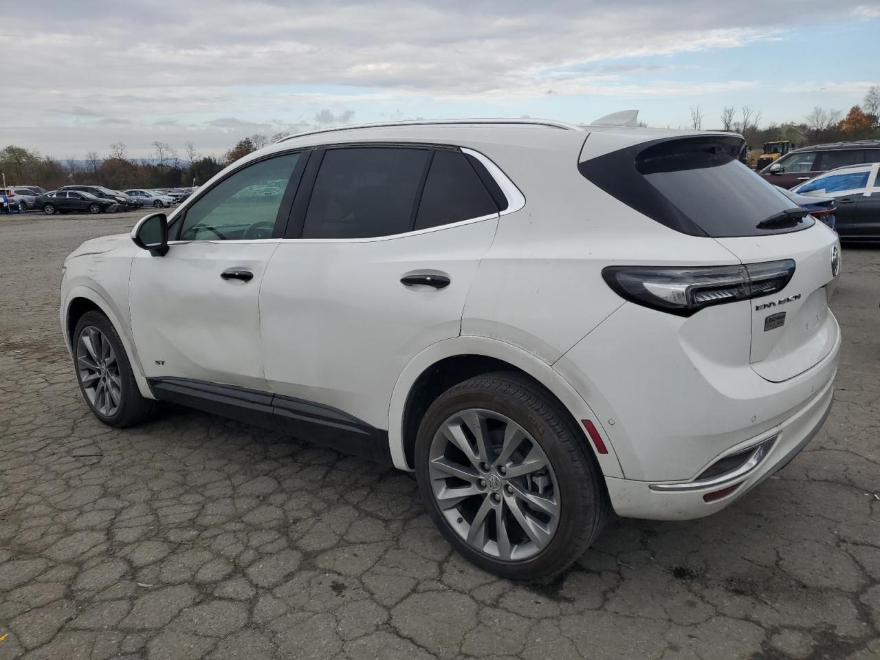 2022 Buick Envision Avenir - Фото 2