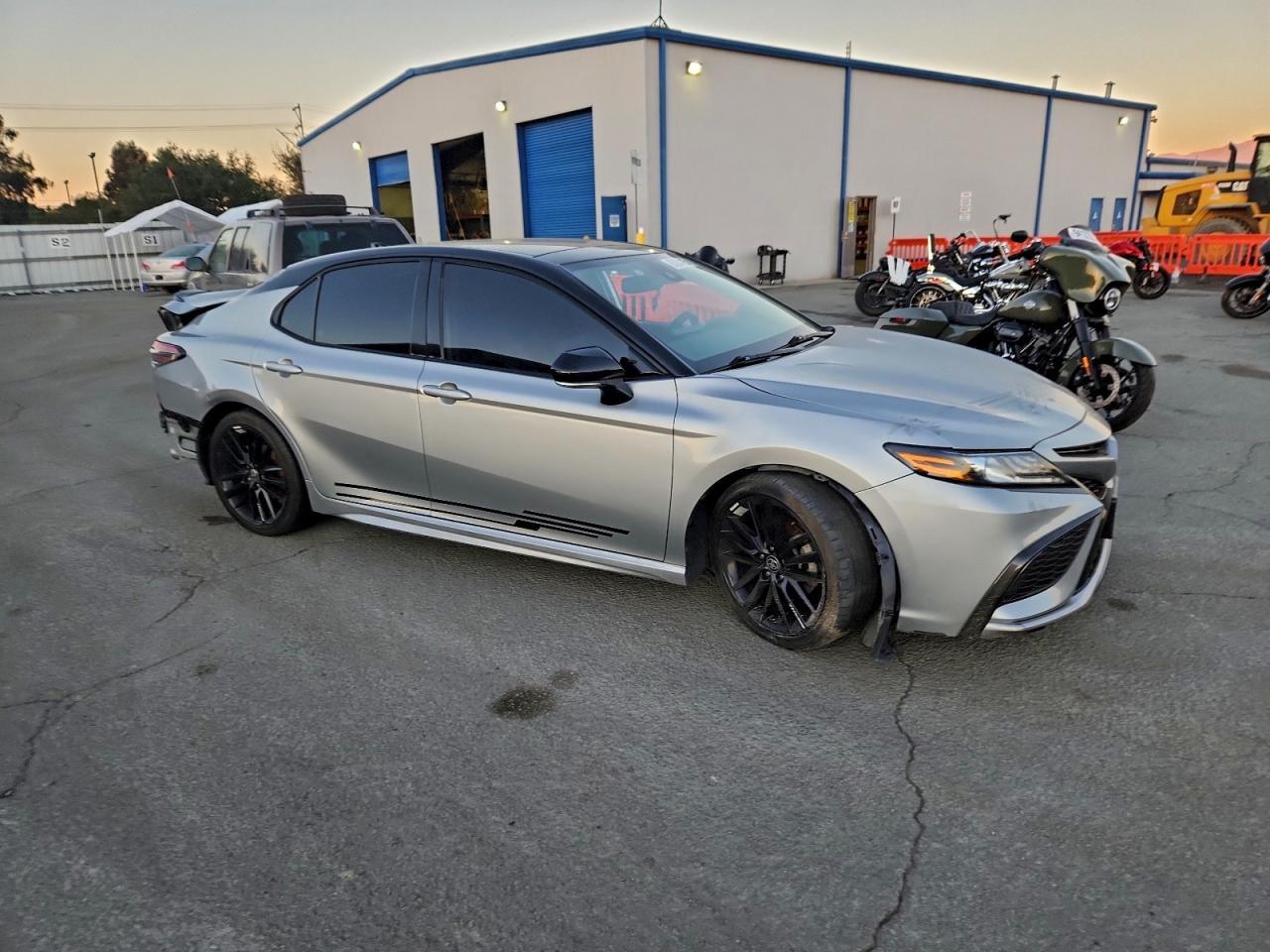 2021 Toyota Camry Xse - Фото 4