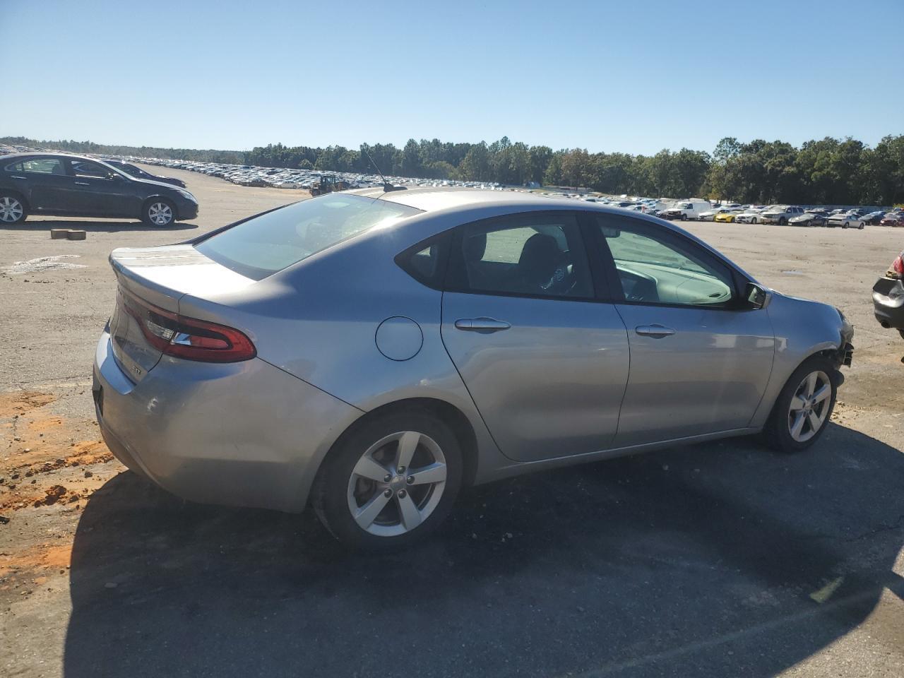 2015 Dodge Dart Sxt - Фото 3