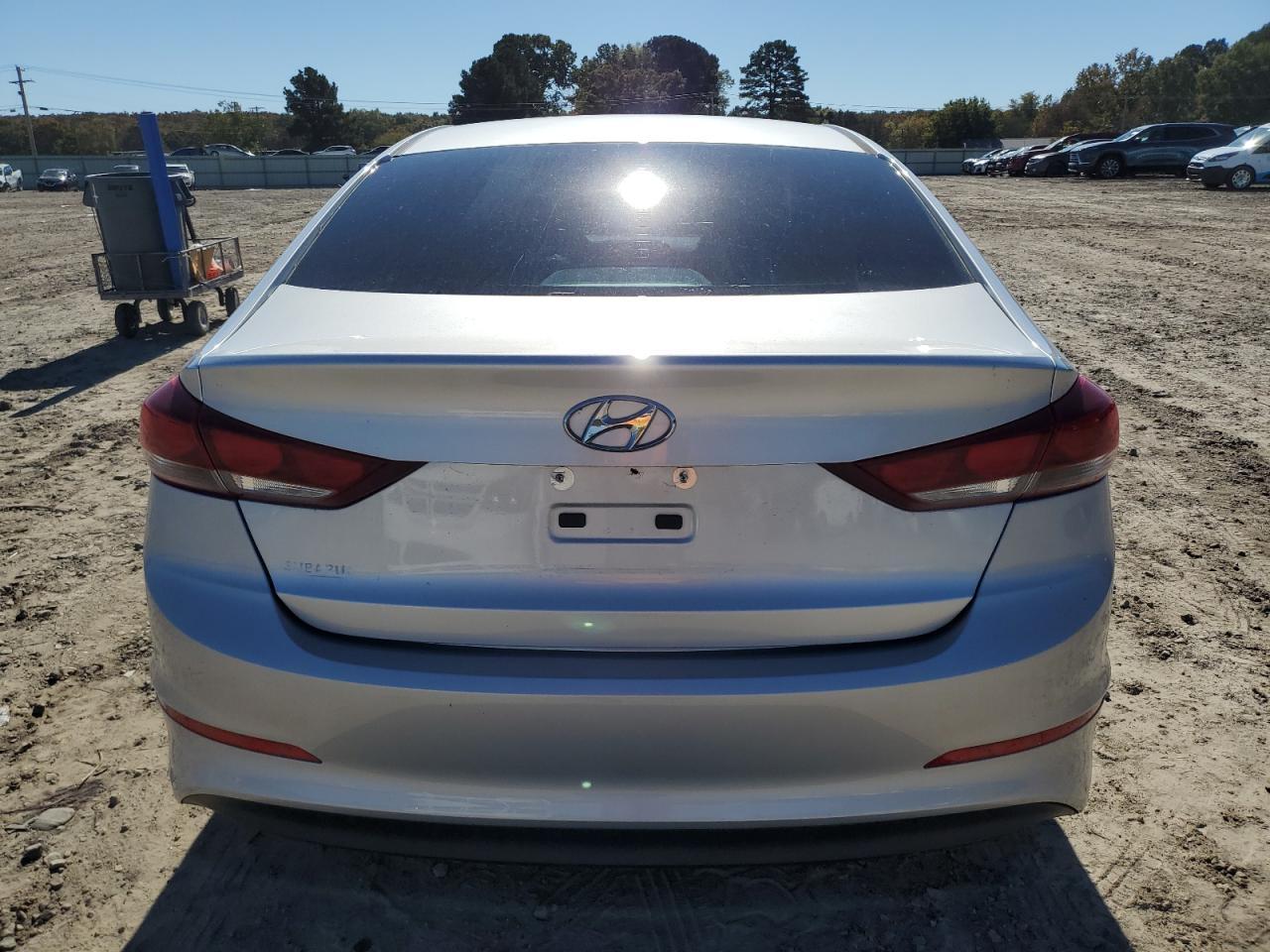 2018 Hyundai Elantra Se - Image 6