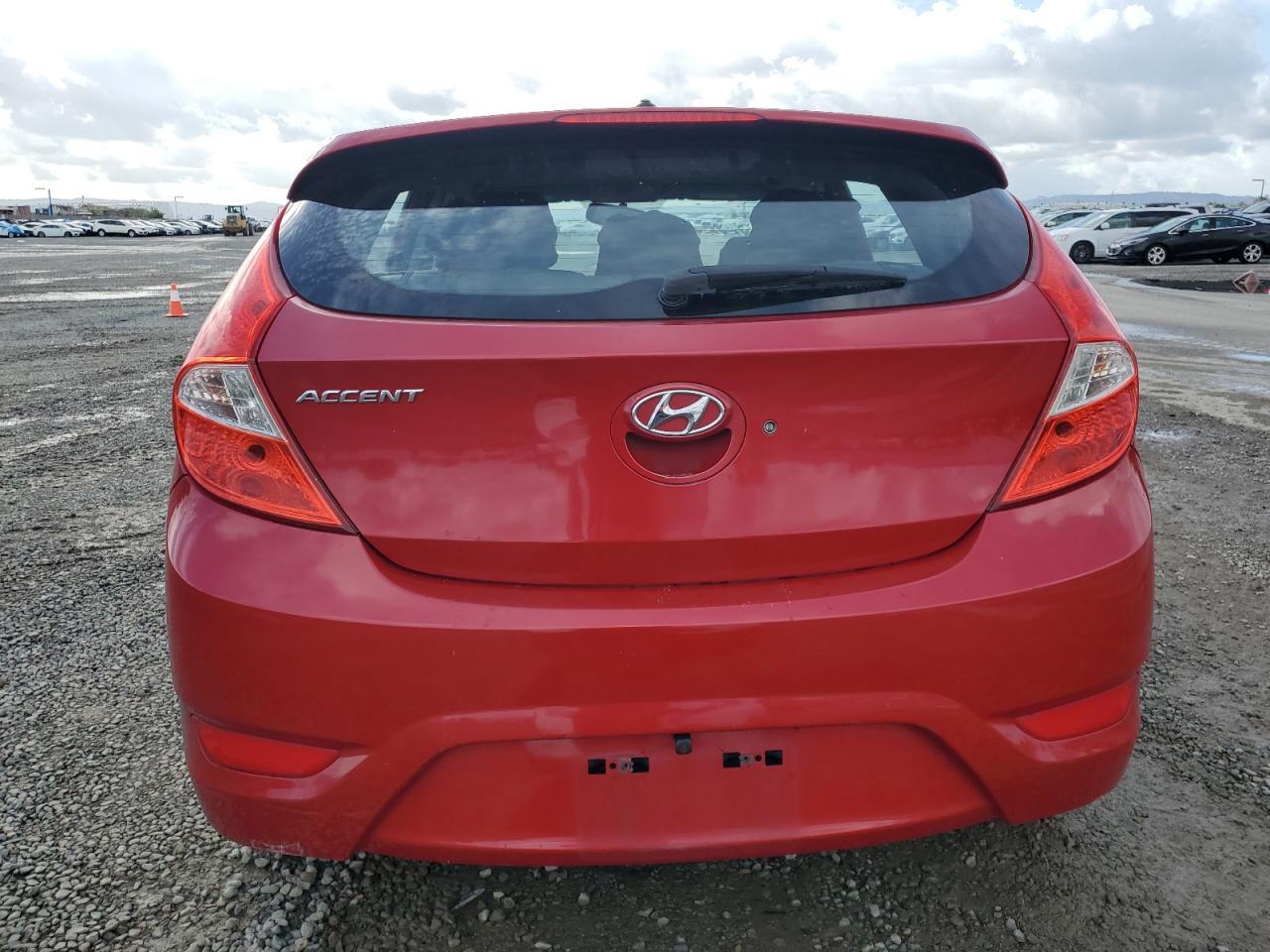 2013 Hyundai Accent Gls - Фото 6