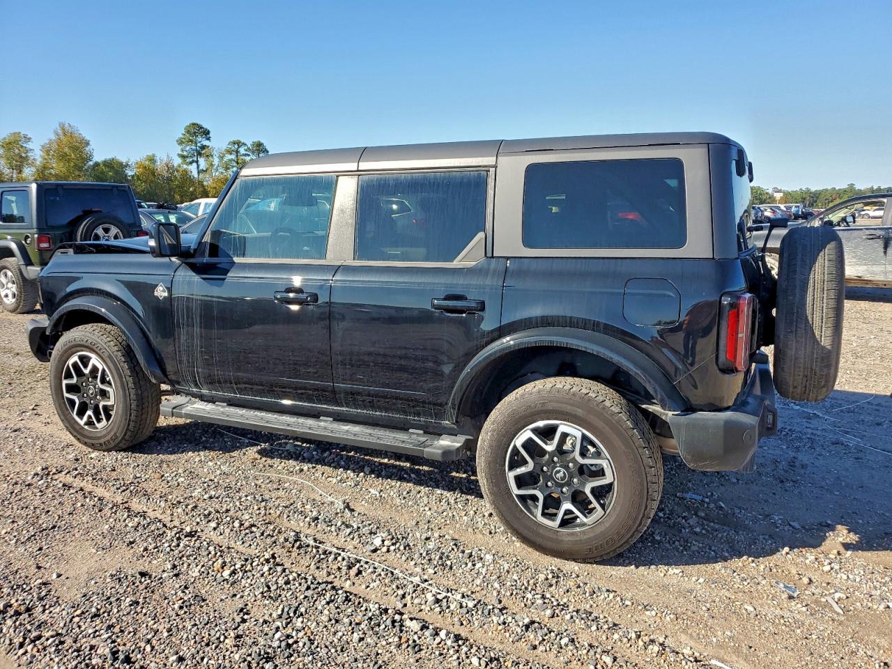 2024 Ford Bronco Outer Banks - Фото 2