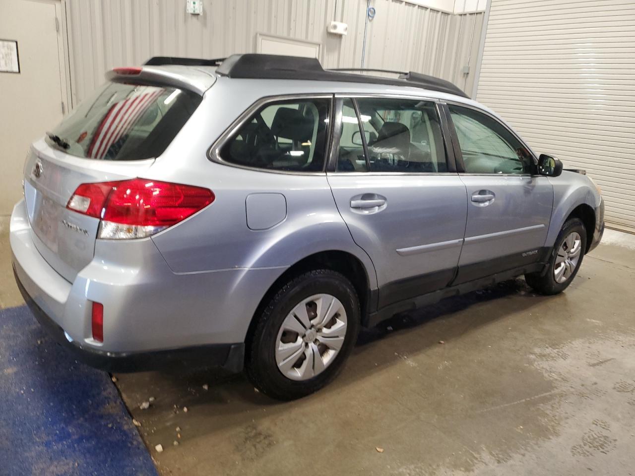 2013 Subaru Outback 2.5I - Фото 3