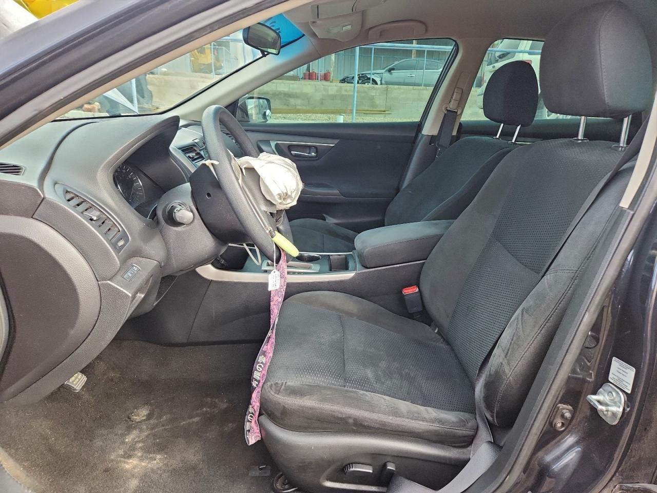 2015 Nissan Altima 2.5 - Image 7