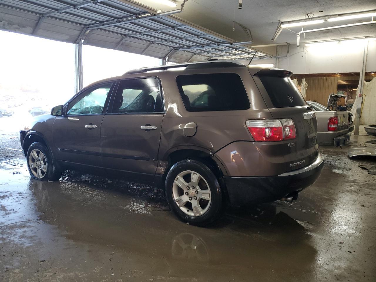 2009 GMC Acadia Sle - Image 2