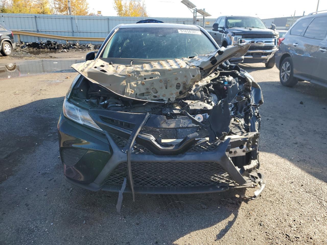 2018 Toyota Camry Hybrid - Image 5