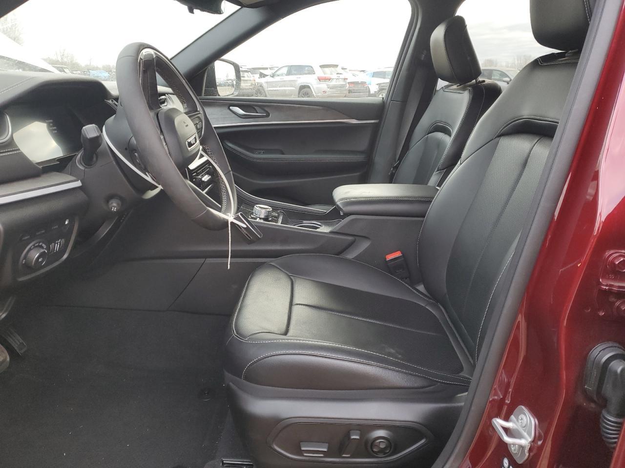 2025 Jeep Grand Cherokee 4Xe - Image 7