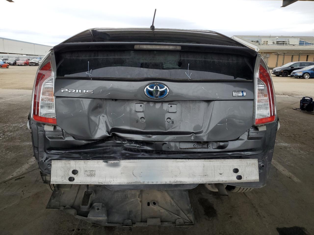 2015 Toyota Prius - Фото 6