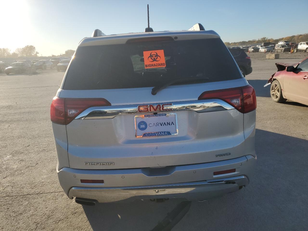 2019 GMC Acadia Denali - Фото 6