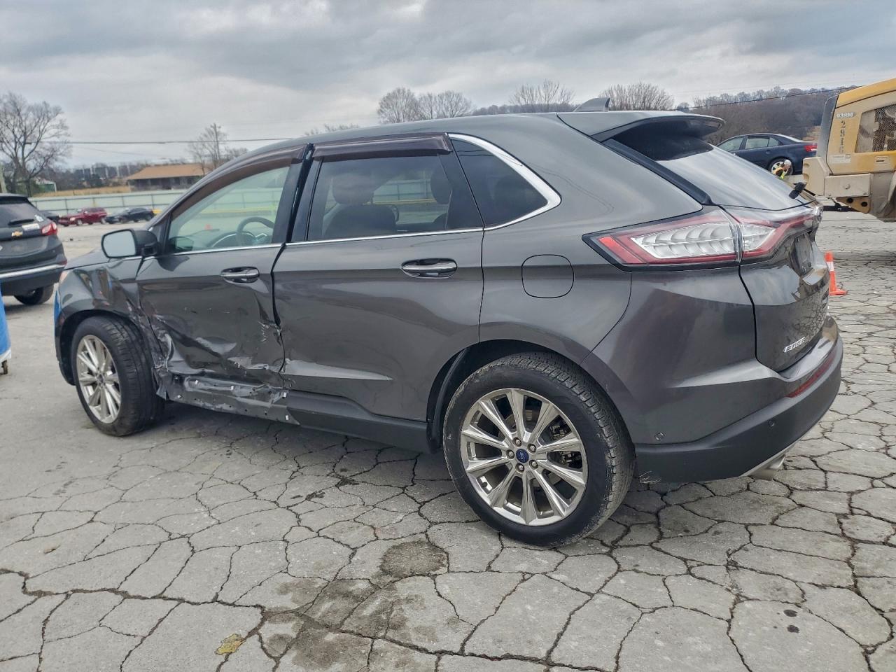 2017 Ford Edge Titanium - Image 2