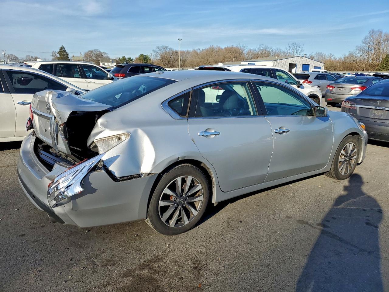 2017 Nissan Altima 2.5 - Фото 3