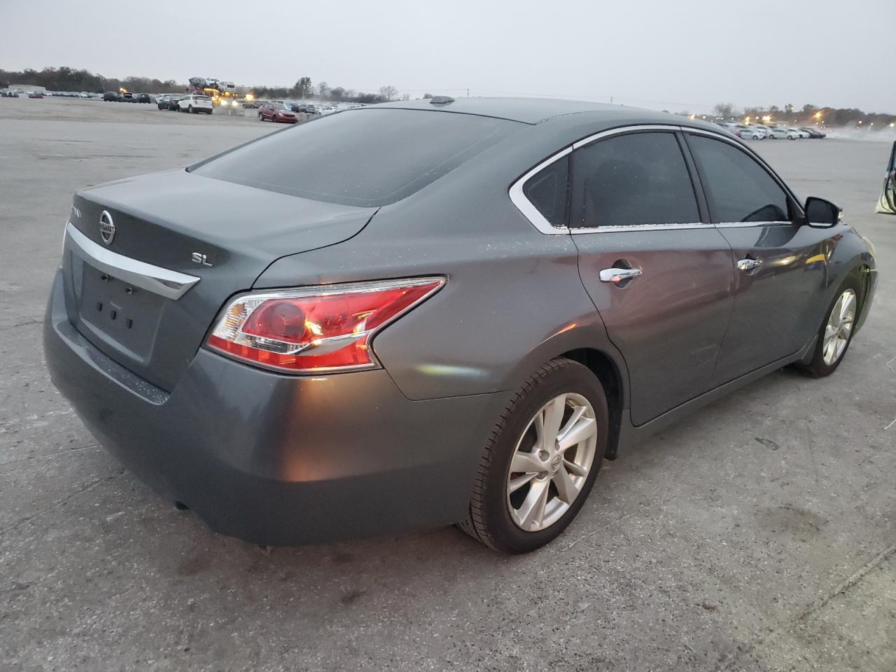 2014 Nissan Altima 2.5 - Фото 3