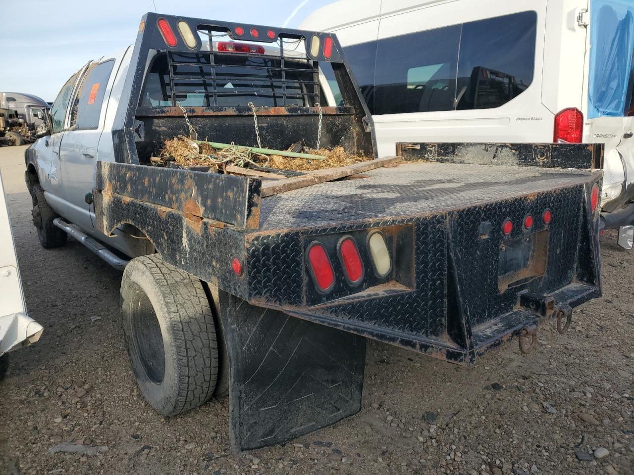 2006 Dodge Ram Flatbed Truck - Фото 2