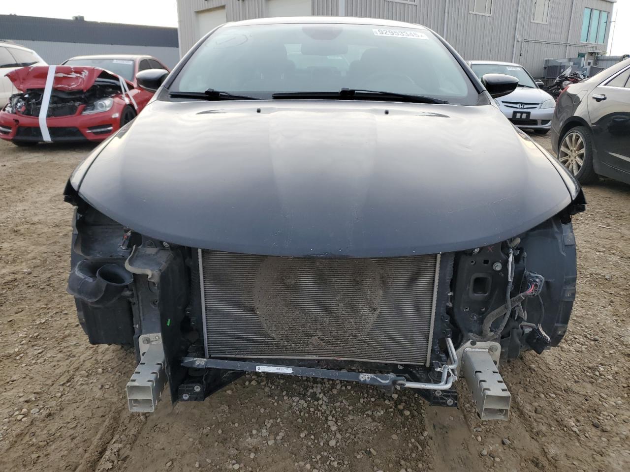 2016 Chrysler 200 Limited - Фото 5