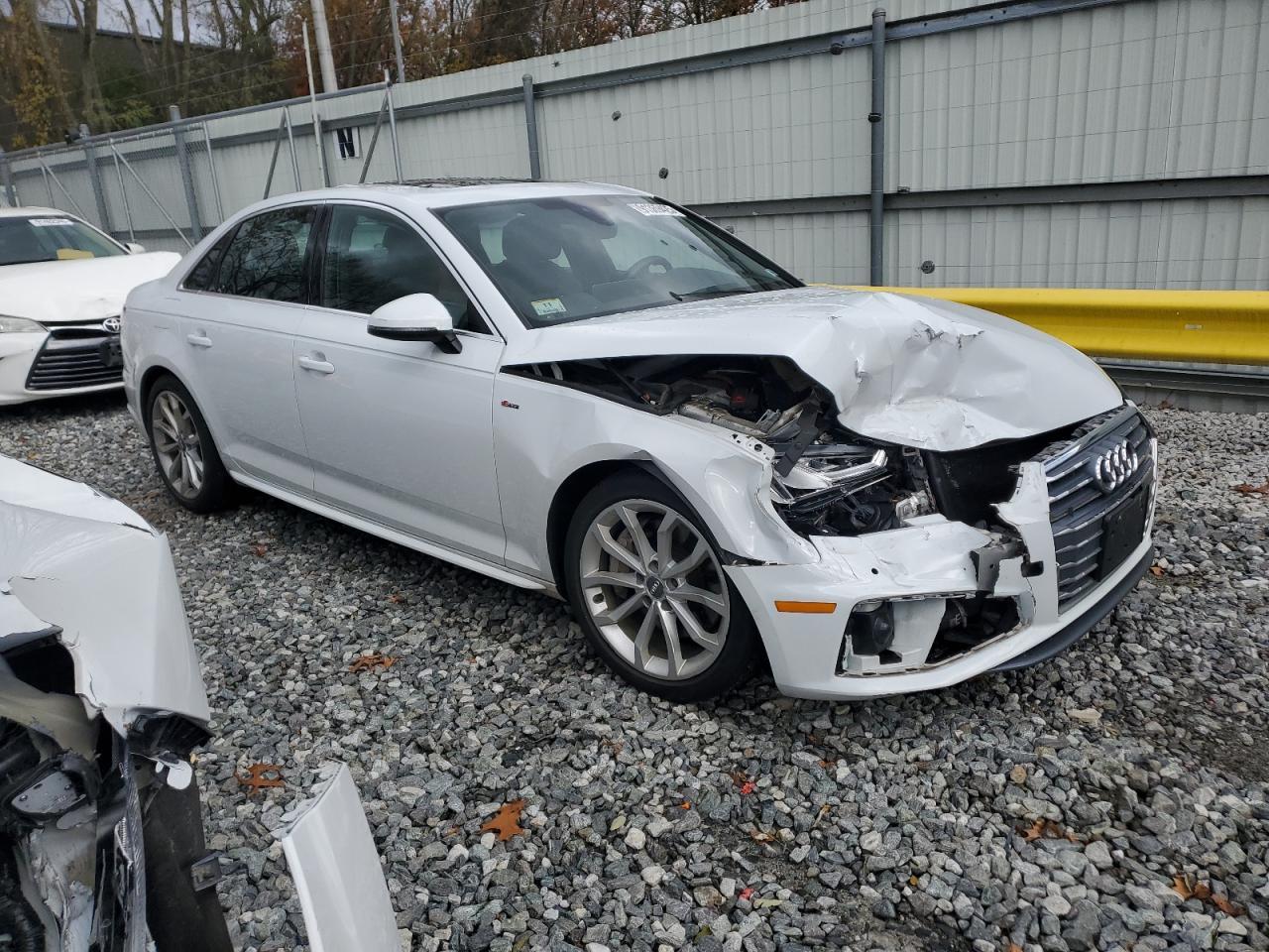 2019 Audi A4 Premium Plus - Фото 4