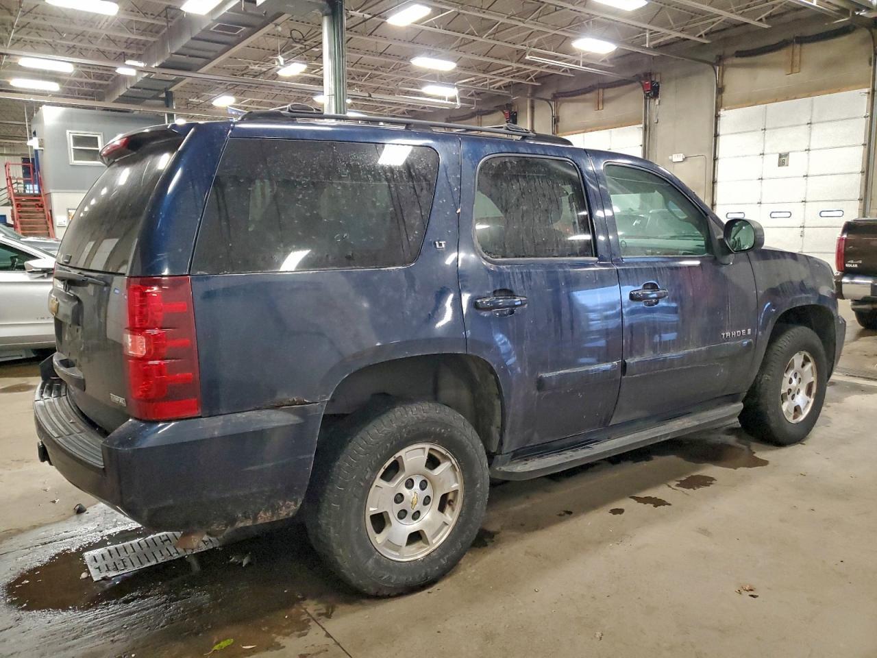 2007 Chev Tahoe K1500 - Image 3