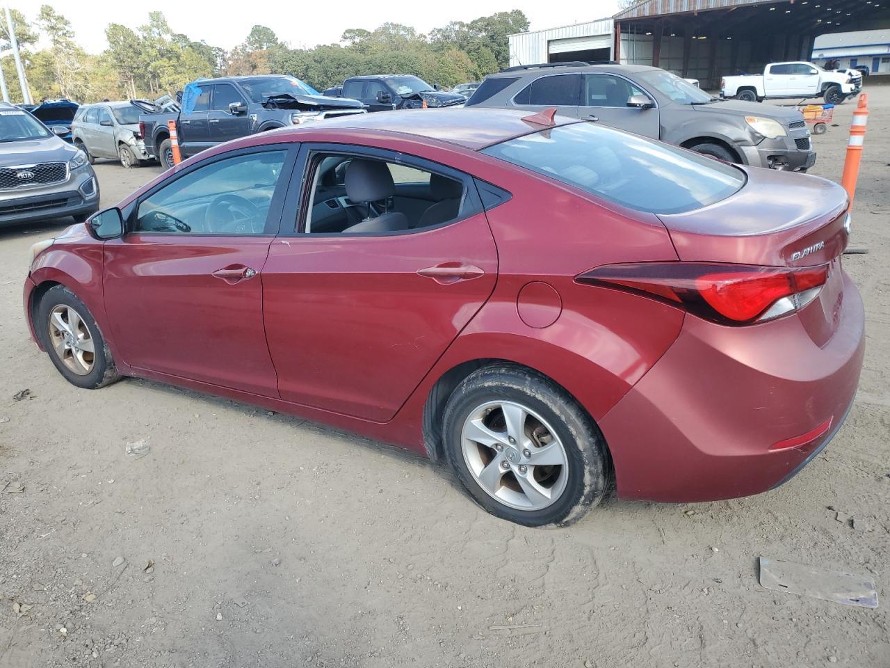 2014 Hyundai Elantra Se - Image 2