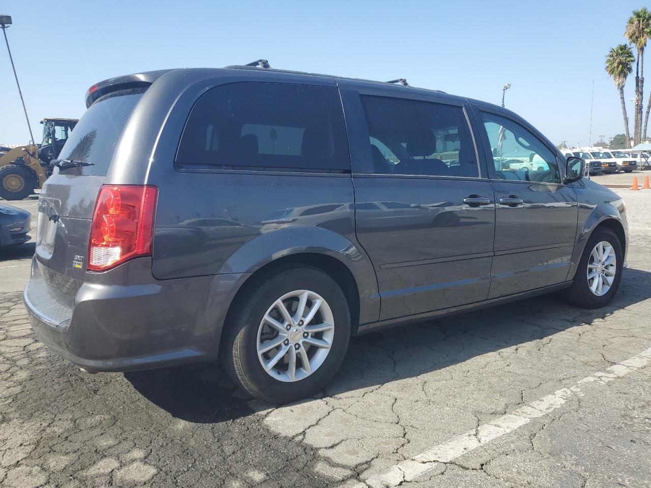 2016 Dodge Grand Caravan Sxt - Фото 3