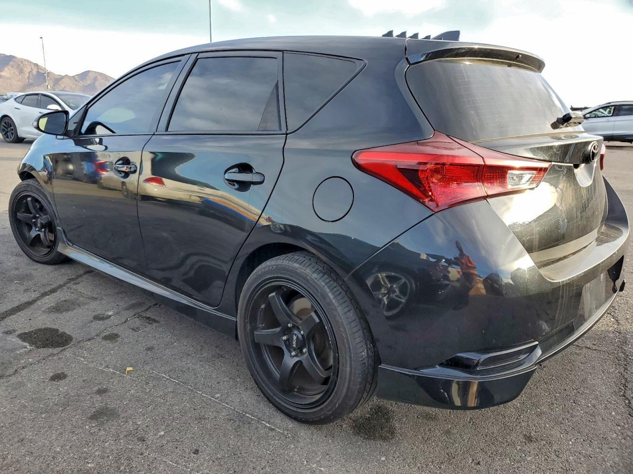 2018 Toyota Corolla Im - Фото 2