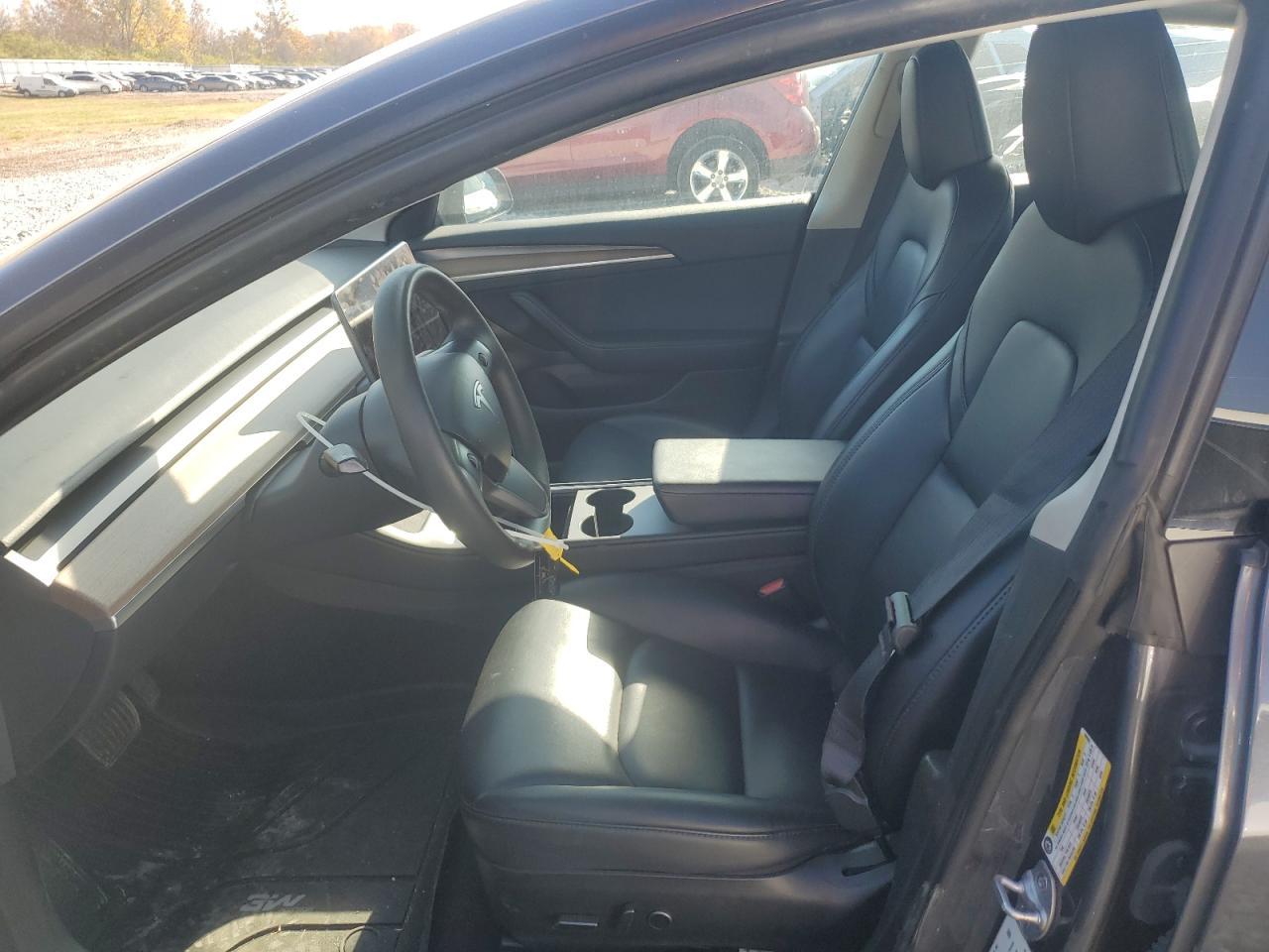 2023 Tesla Model 3 - Фото 7