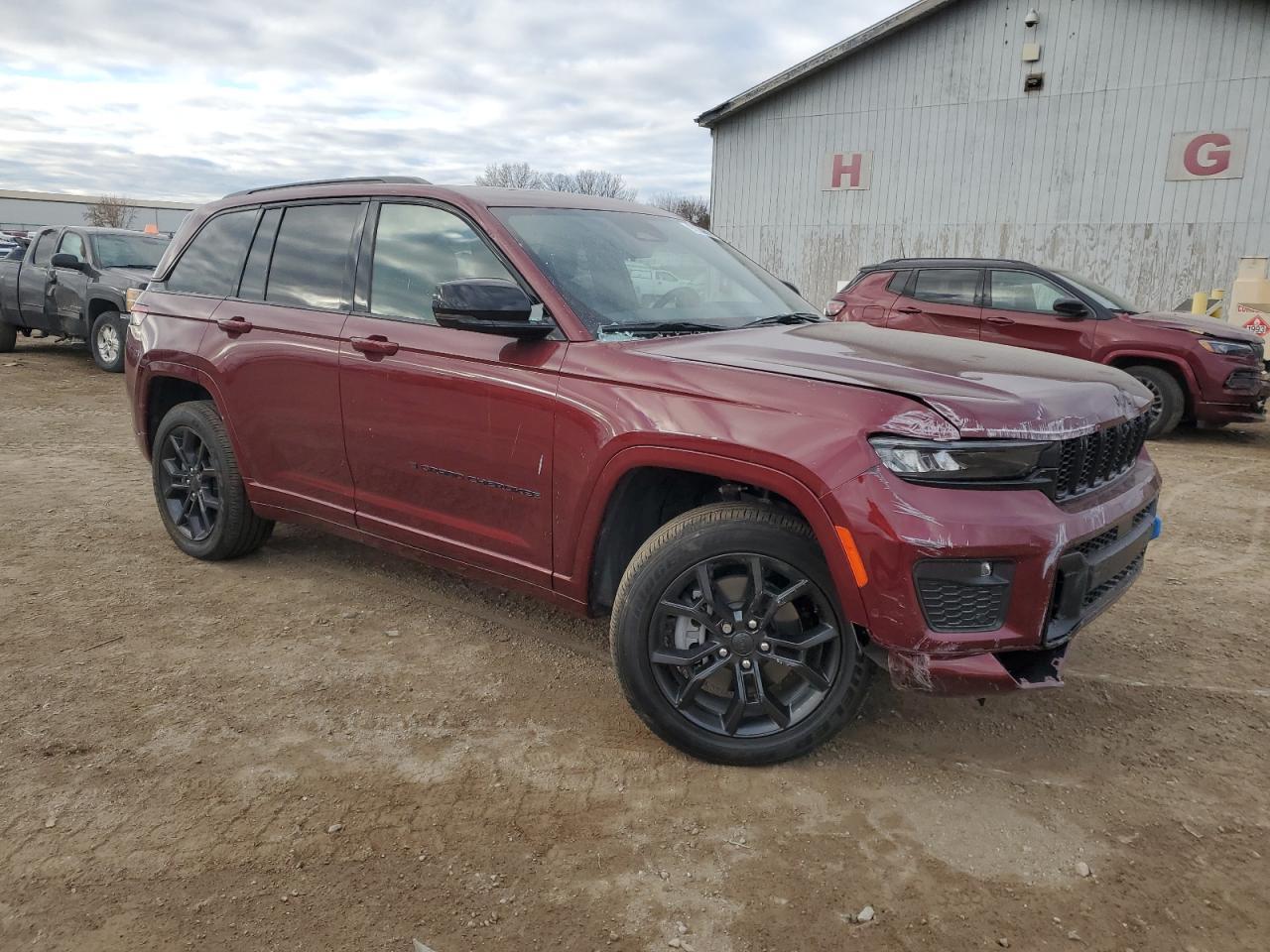 2025 Jeep Grand Cherokee 4Xe - Image 4