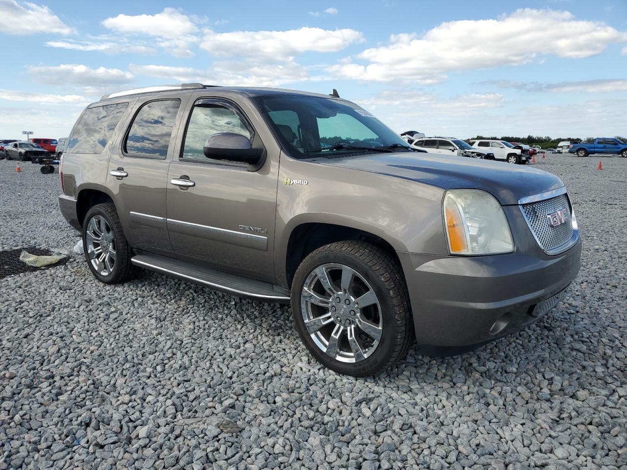 2012 GMC Yukon Denali Hybrid - Фото 4