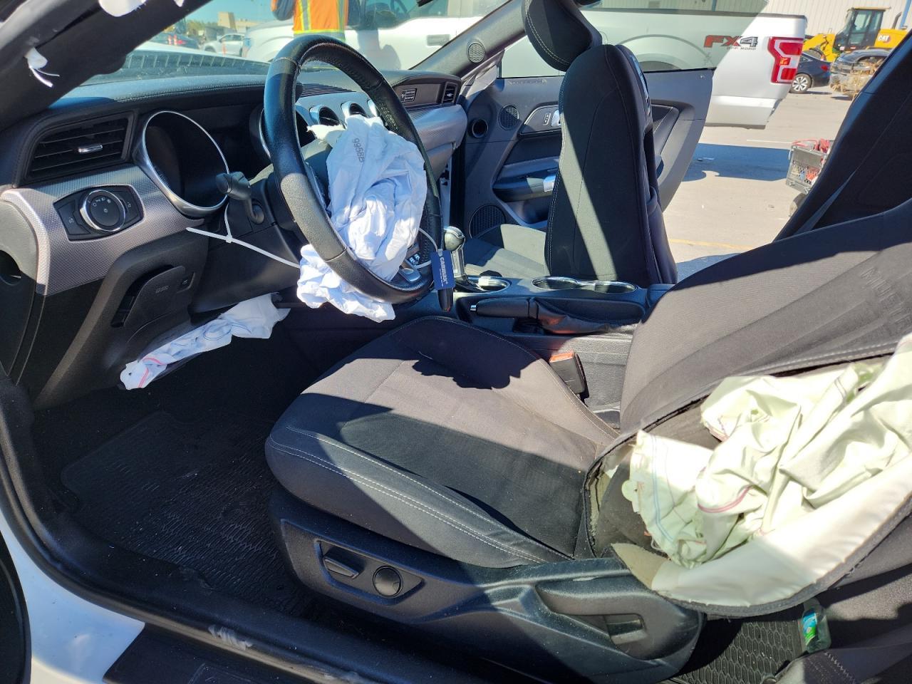 2020 Ford Mustang - Image 7