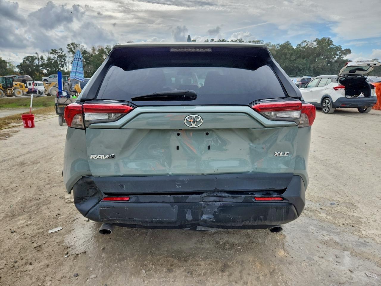 2021 Toyota Rav4 Xle Premium - Фото 6